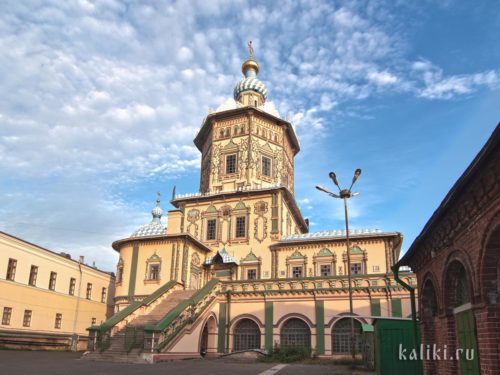 Петропавловский собор - самый "узорчатый" храм Казани