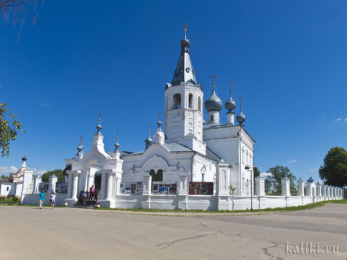 Храм святителя Иоанна Златоуста в деревне Годеново