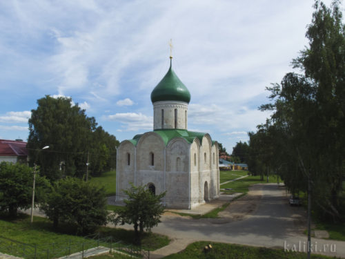 Спасо-Преображенский собор середины 12-го века - старейший храм Северо-Восточной Руси