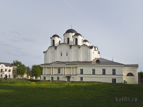 Никольский (Николо-Дворищенский) собор