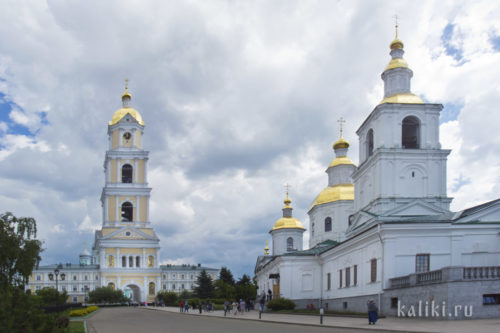 Казанский собор и колокольня