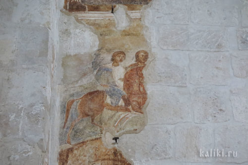 Фрагмент фресок XII в. на южной стене